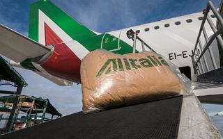 Alitalia, traffico in crescita a doppia cifra a giugno