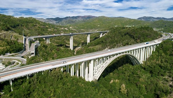 Autostrade, scatta operazione trasparenza totale su gestione rete e viadotti