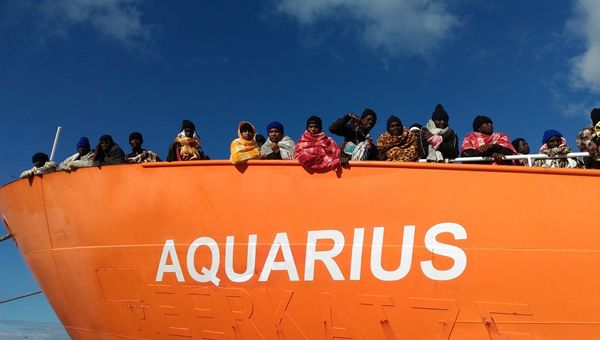 Aquarius, migranti a Valencia anche con navi italiane