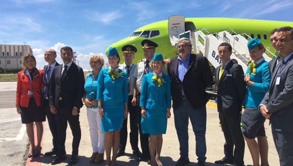 Aeroporti di Puglia, inaugurato volo diretto S7 Bari-Mosca