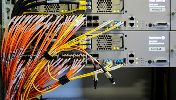 Vodafone, nuovi servizi di connettività per Polizia e Vigili del Fuoco