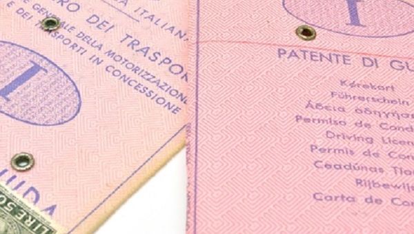 Autoscuole, arriva la serrata per IVA su patenti