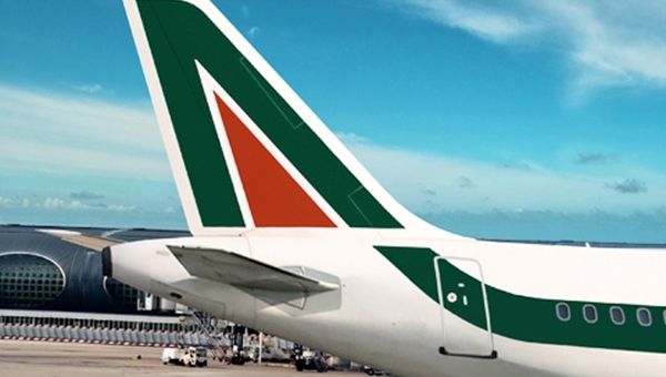 Alitalia a rischio fallimento. Avrà carburante fino al 12 ottobre