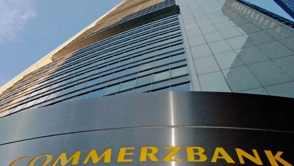 L'aumento di capitale galvanizza Commerzbank