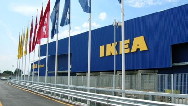 Il Fondatore di IKEA fa un passo indietro a favore del figlio Mathias
