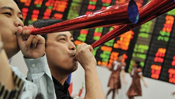 Tokyo positiva sulla scia di Wall Street