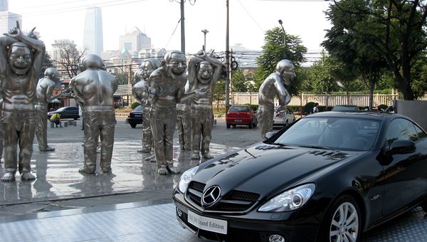 Pechino valuta dazi sulle auto di lusso europee