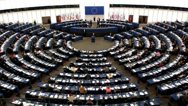 Parlamento europeo, via libera da Commissione a modifica regole anti dumping