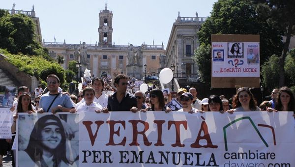 Roma sfila per Emanuela Orlandi e chiede la verità