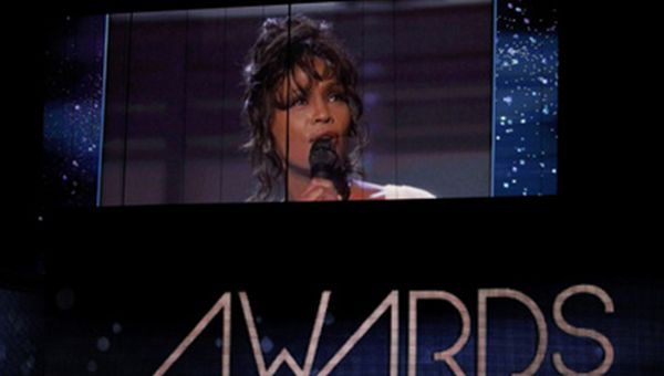 Grammy Awards tristi per la morte di Whitney Houston