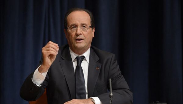Hollande: alleanza tra Italia e Francia sì, ma contro la Germania no