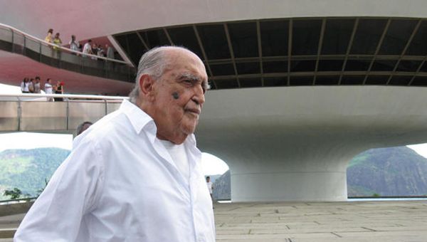 Addio a Oscar Niemeyer, l'architetto di Brasilia