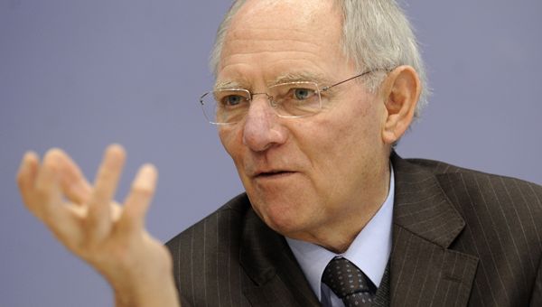 Schaeuble allerta i mercati sul “rischio bolla” e bacchetta le banche centrali